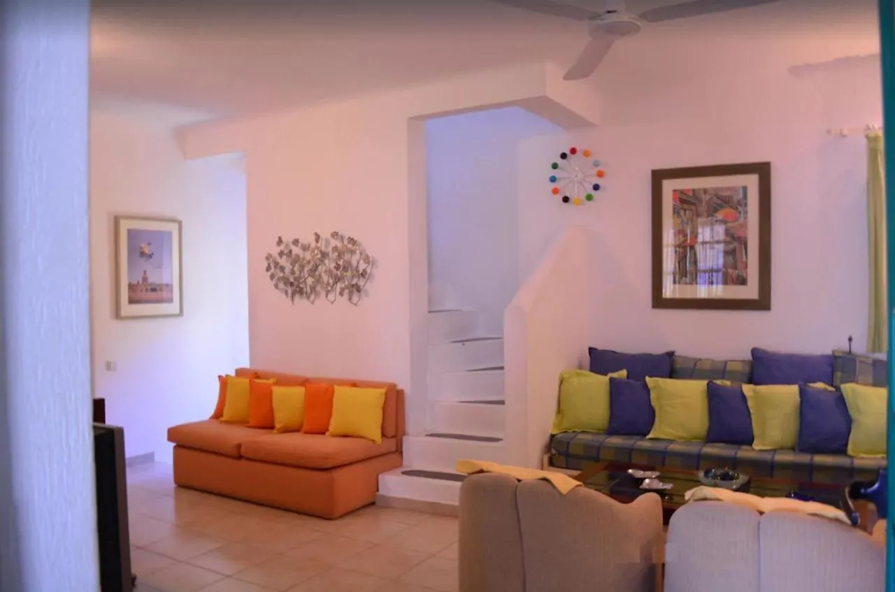 Afrodite Villa On The Sea أورنوس 0*,